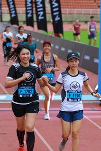 BIB: 1782, 1940
                            <button type="button" onclick="openModal(4615006)" class="btn btn-primary btn-sm float-right btn-popup" data-toggle="modal" data-target=".modal-high-quality">
                        <i class="fas fa-shopping-cart"></i> Add to Cart
                    </button>
                                            <button type="button" onclick="isThisMe(4615006, true)" class="btn btn-success btn-sm float-right btn-popup btn-isme hidden" data-toggle="tooltip" data-placement="bottom" title="นี่คือรูปของคุณใช่ไหม คลิกที่นี่เพื่อเอาเข้าอัลบั้ม">
                        <i class="fas fa-plus"></i> Add to album
                    </button>
                    <button type="button" onclick="isThisMe(4615006, false)" class="btn btn-warning btn-sm float-right btn-popup btn-isnotme hidden">
                        <i class="fas fa-ban"></i> Remove from album
                    </button>